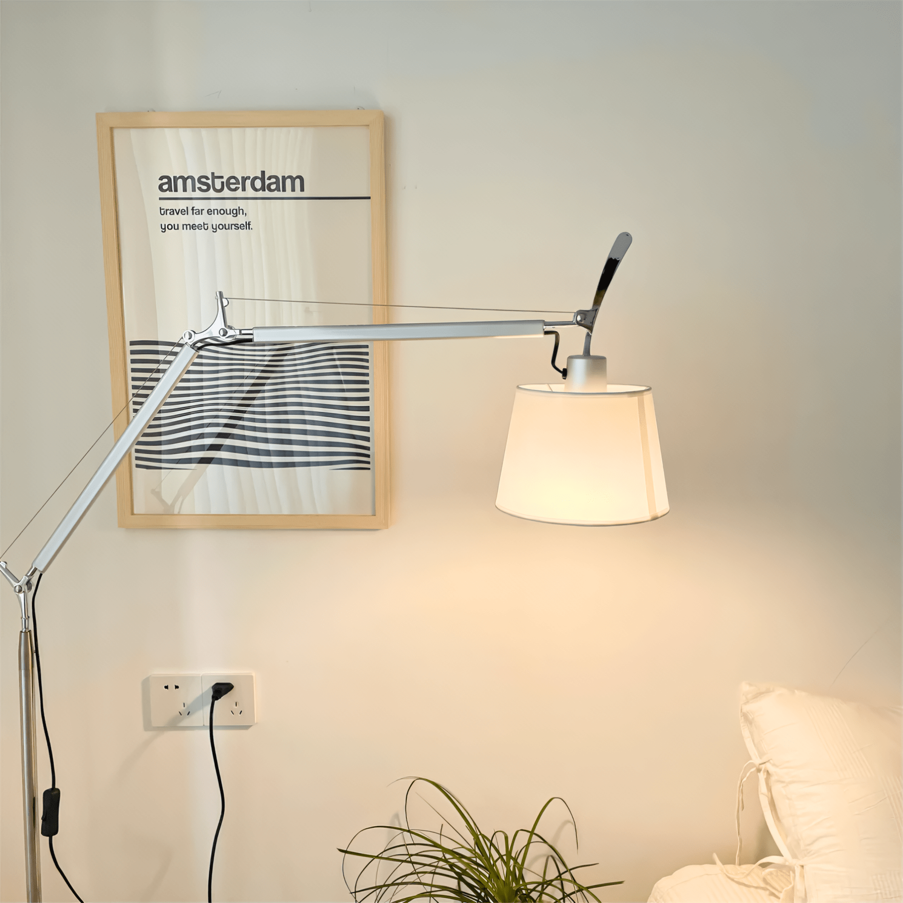 ANGOLO Floor Lamp - Zeenova