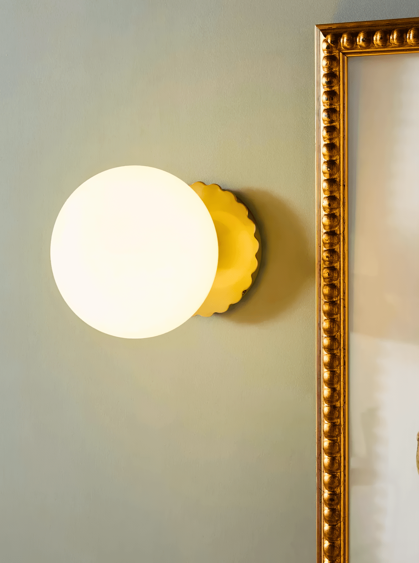 ECLAT Wall Sconce - Zeenova