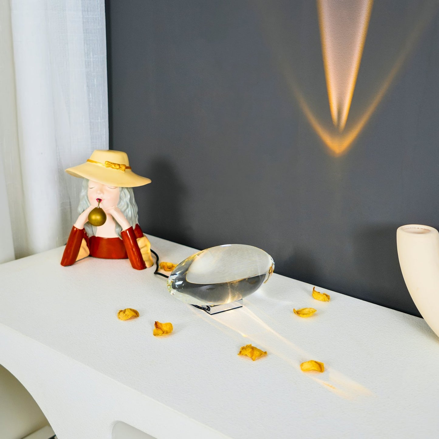 ELIOS Table Lamp - Zeenova