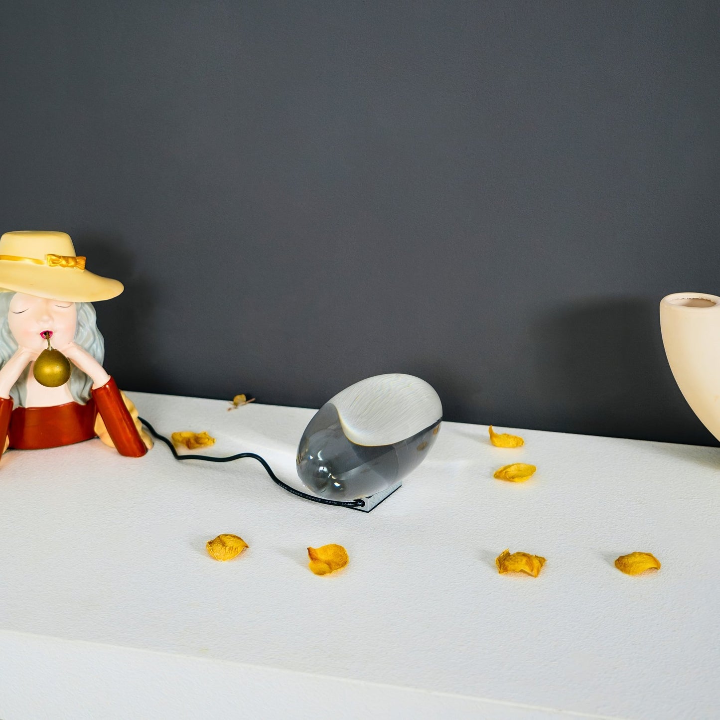 ELIOS Table Lamp - Zeenova