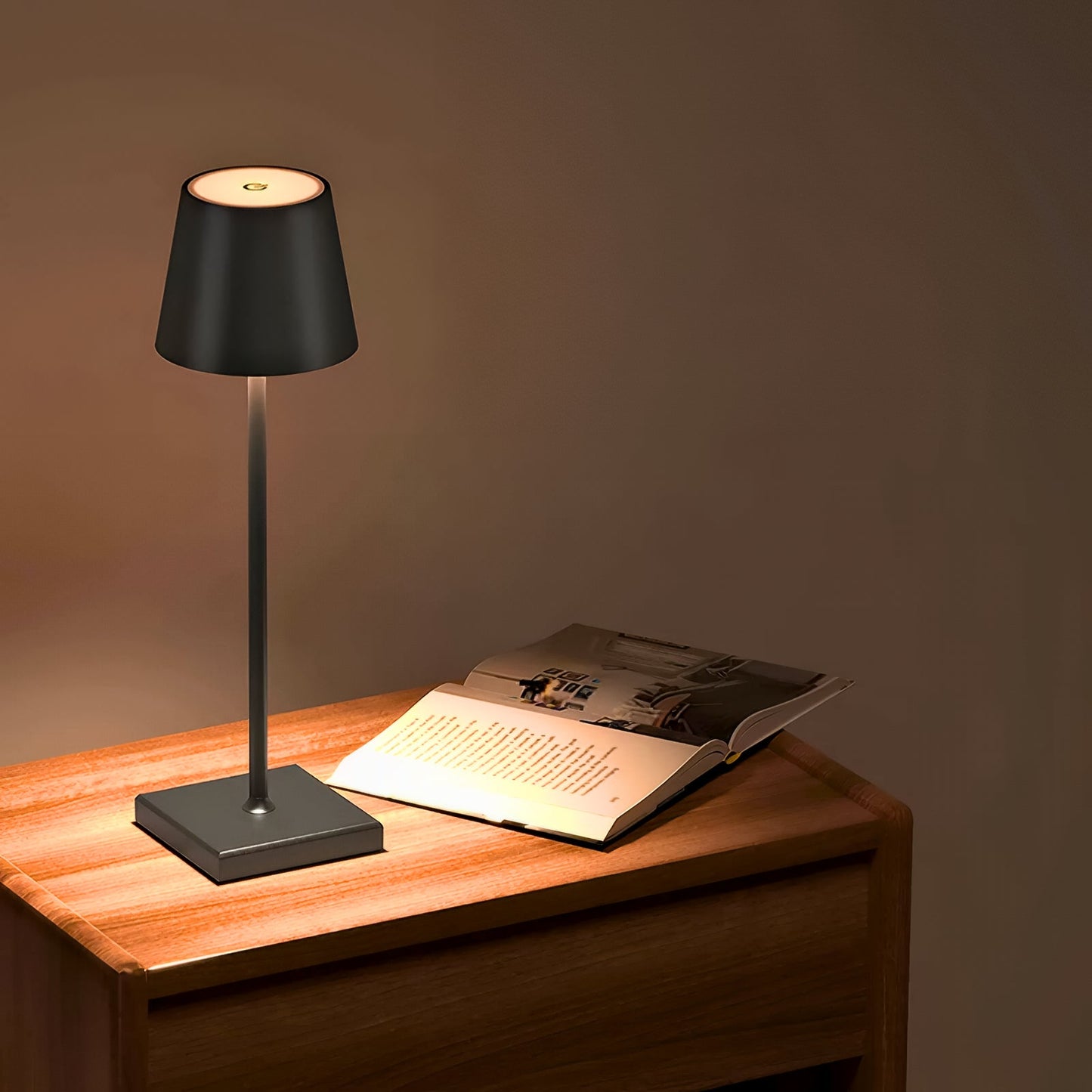 ELO Table Lamp - Zeenova
