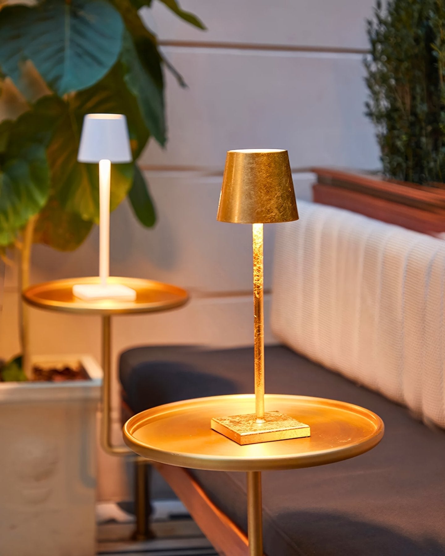 ELO Table Lamp - Zeenova