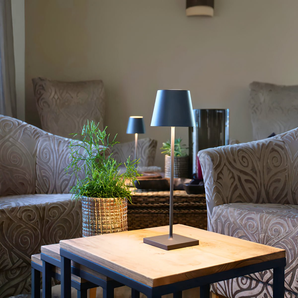 ELO Table Lamp - Zeenova