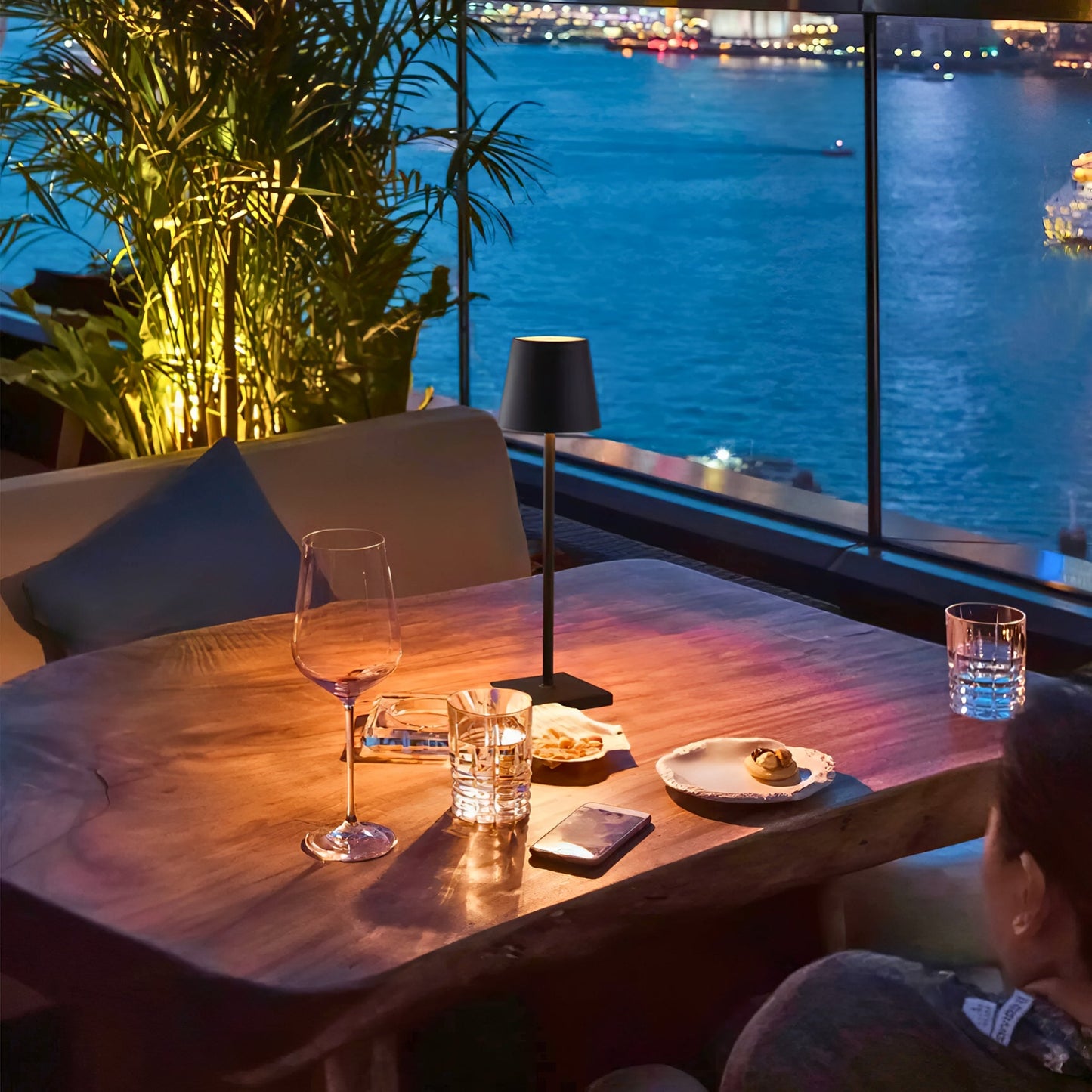 ELO Table Lamp - Zeenova