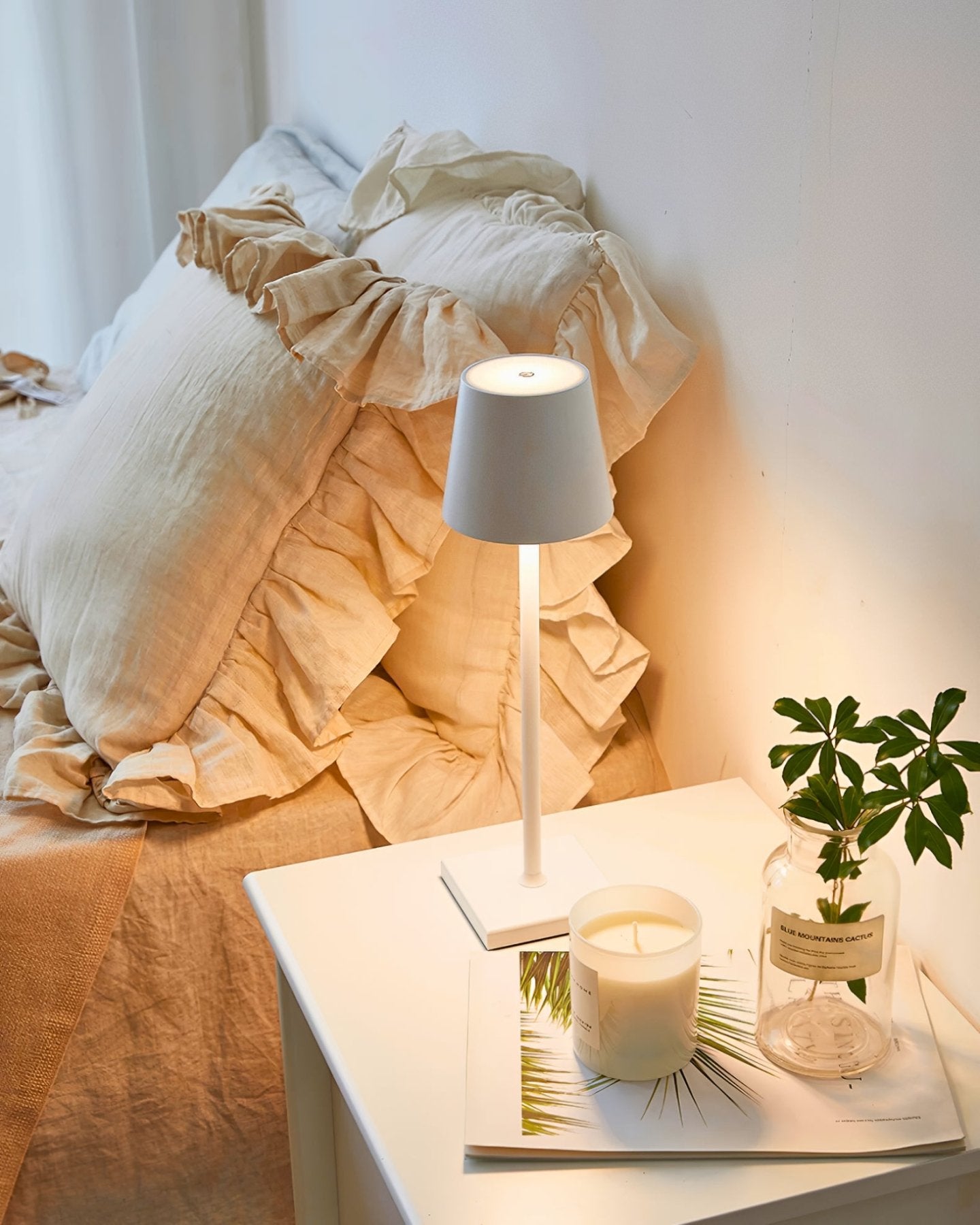 ELO Table Lamp - Zeenova