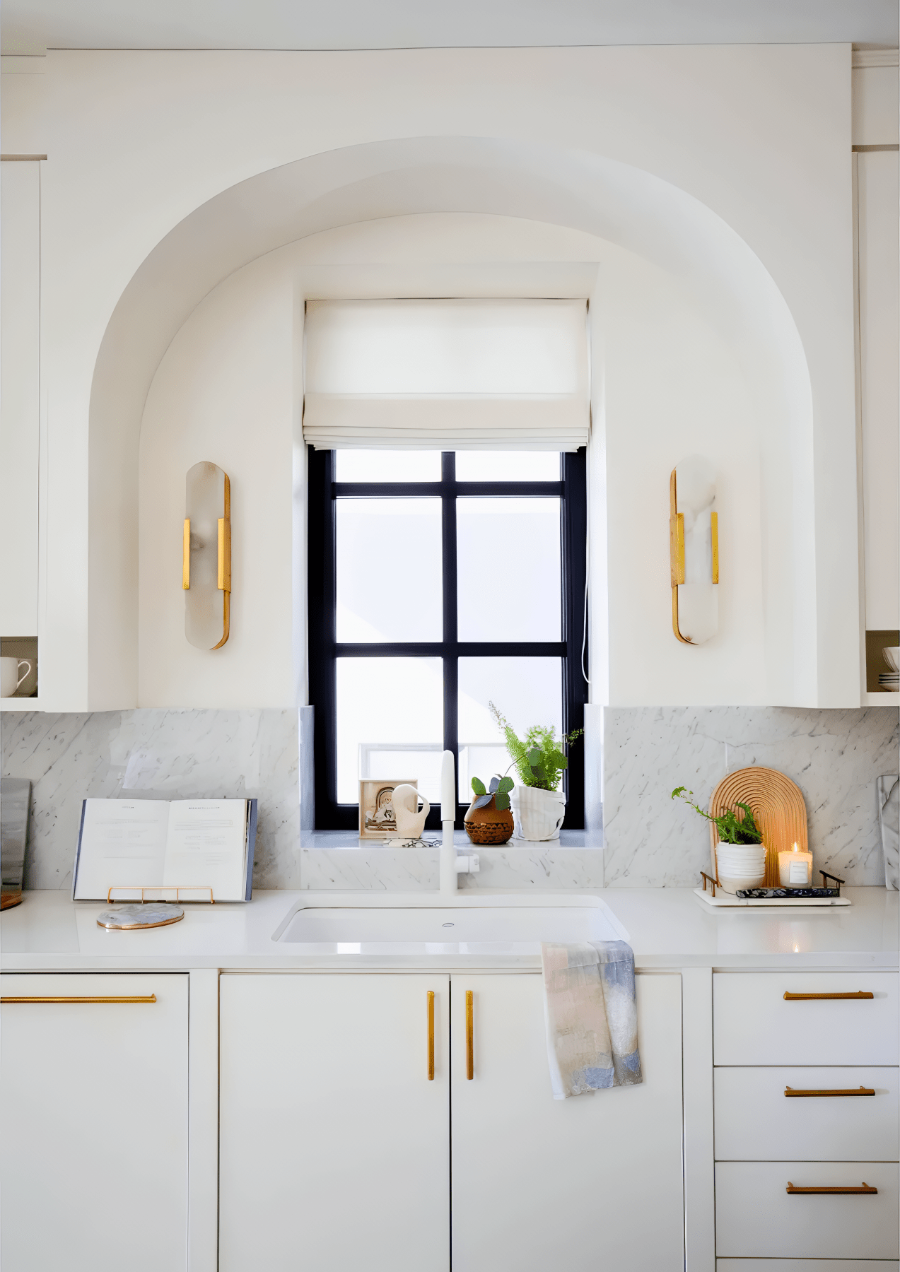 MARLO Wall Sconce - Zeenova