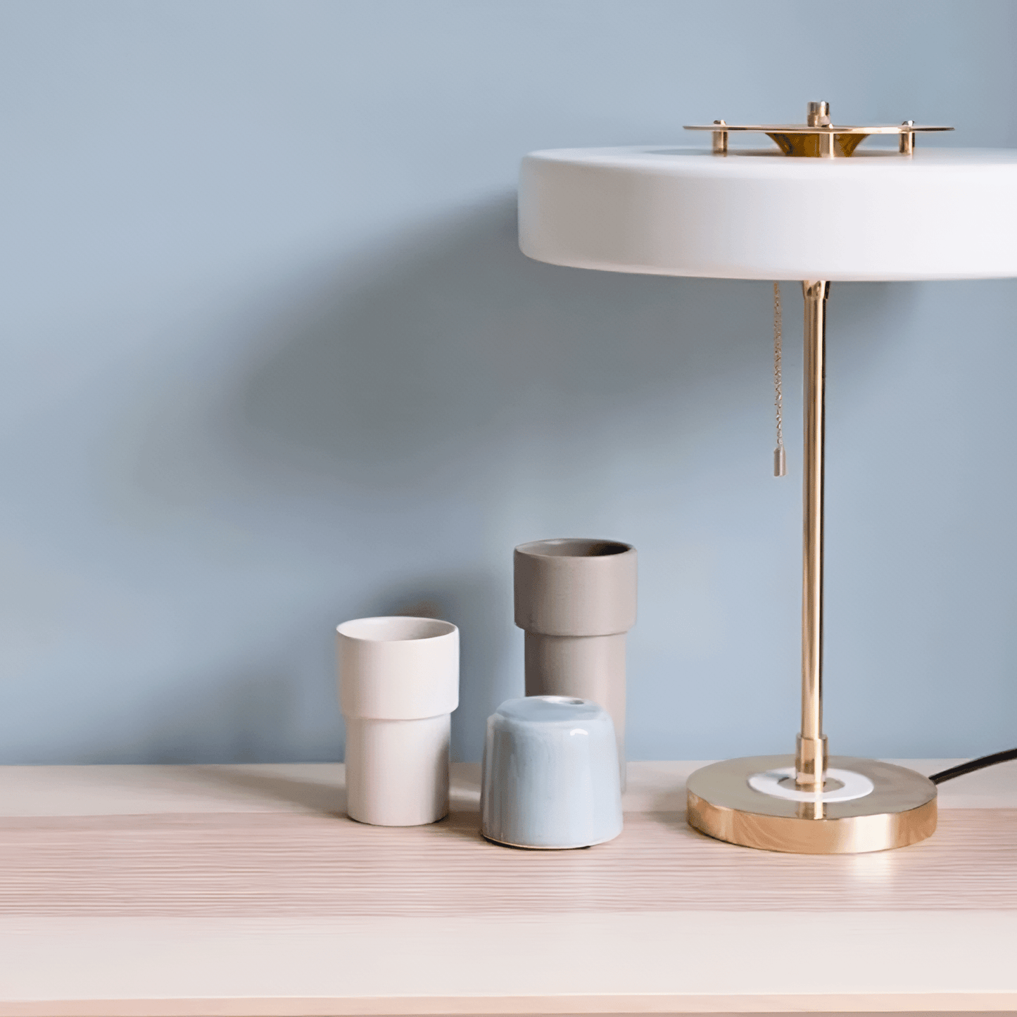 ZAREN Table Lamp - Zeenova