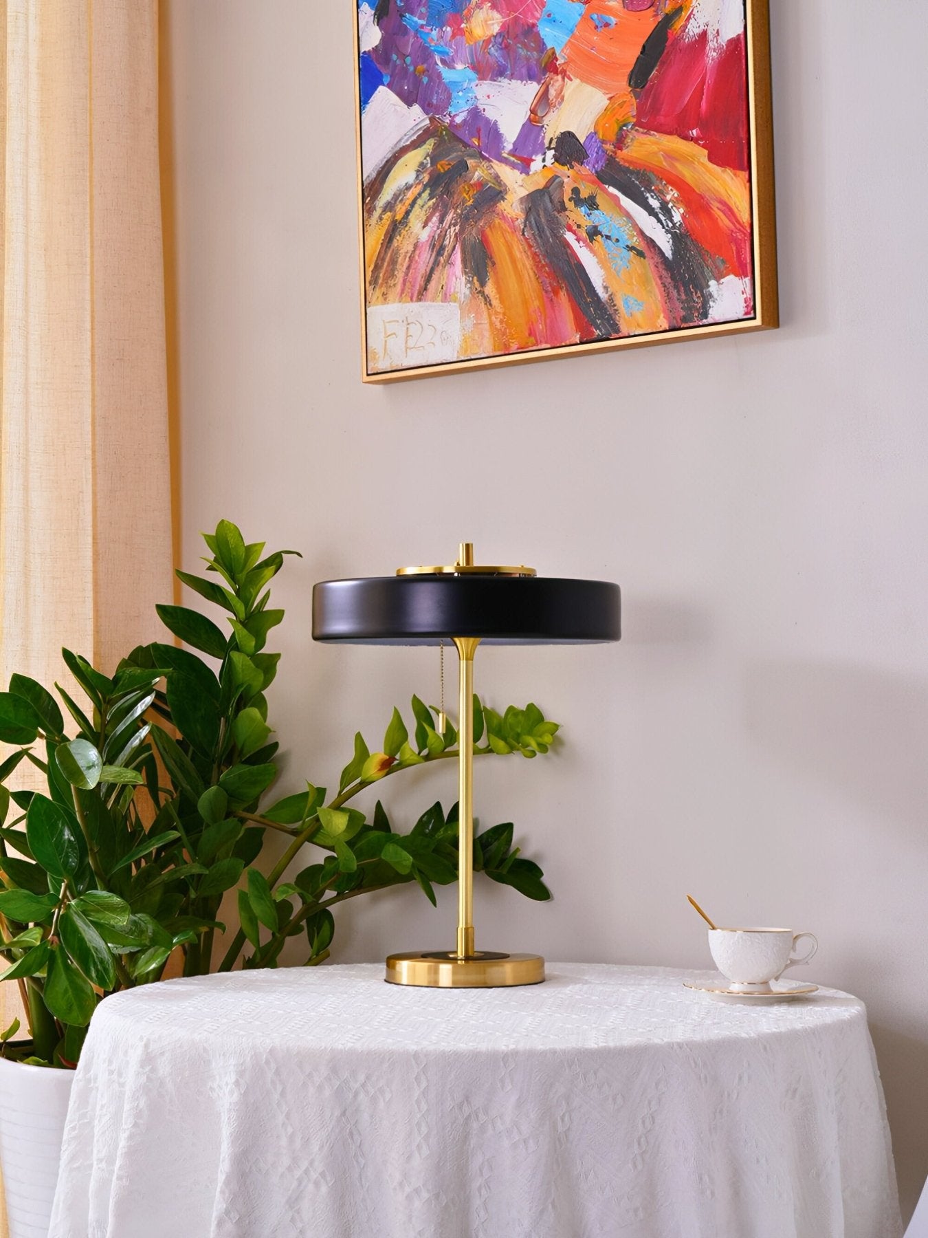 ZAREN Table Lamp - Zeenova