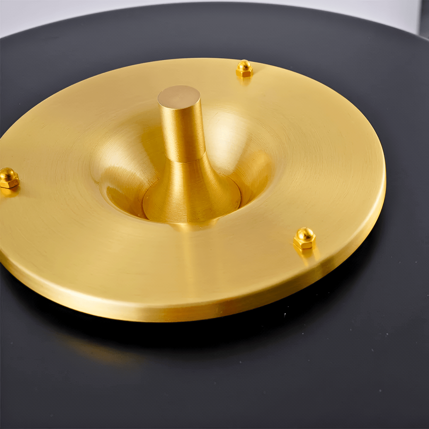 ZAREN Table Lamp - Zeenova