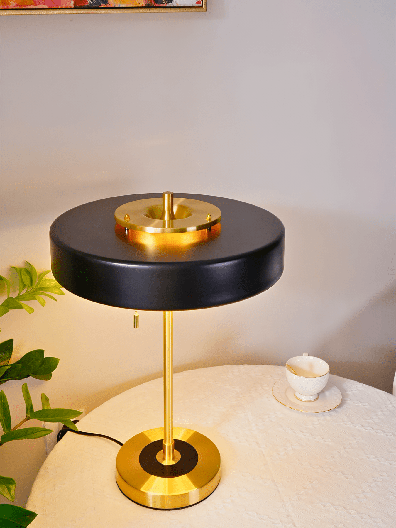 ZAREN Table Lamp - Zeenova
