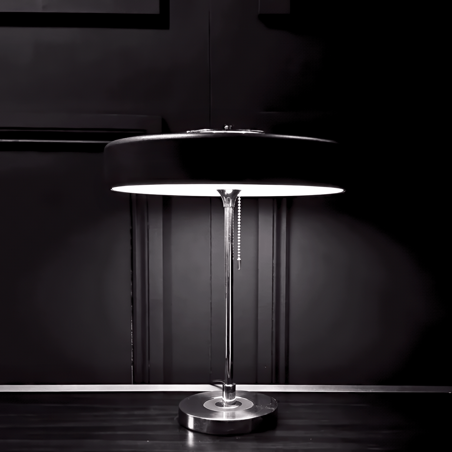 ZAREN Table Lamp - Zeenova