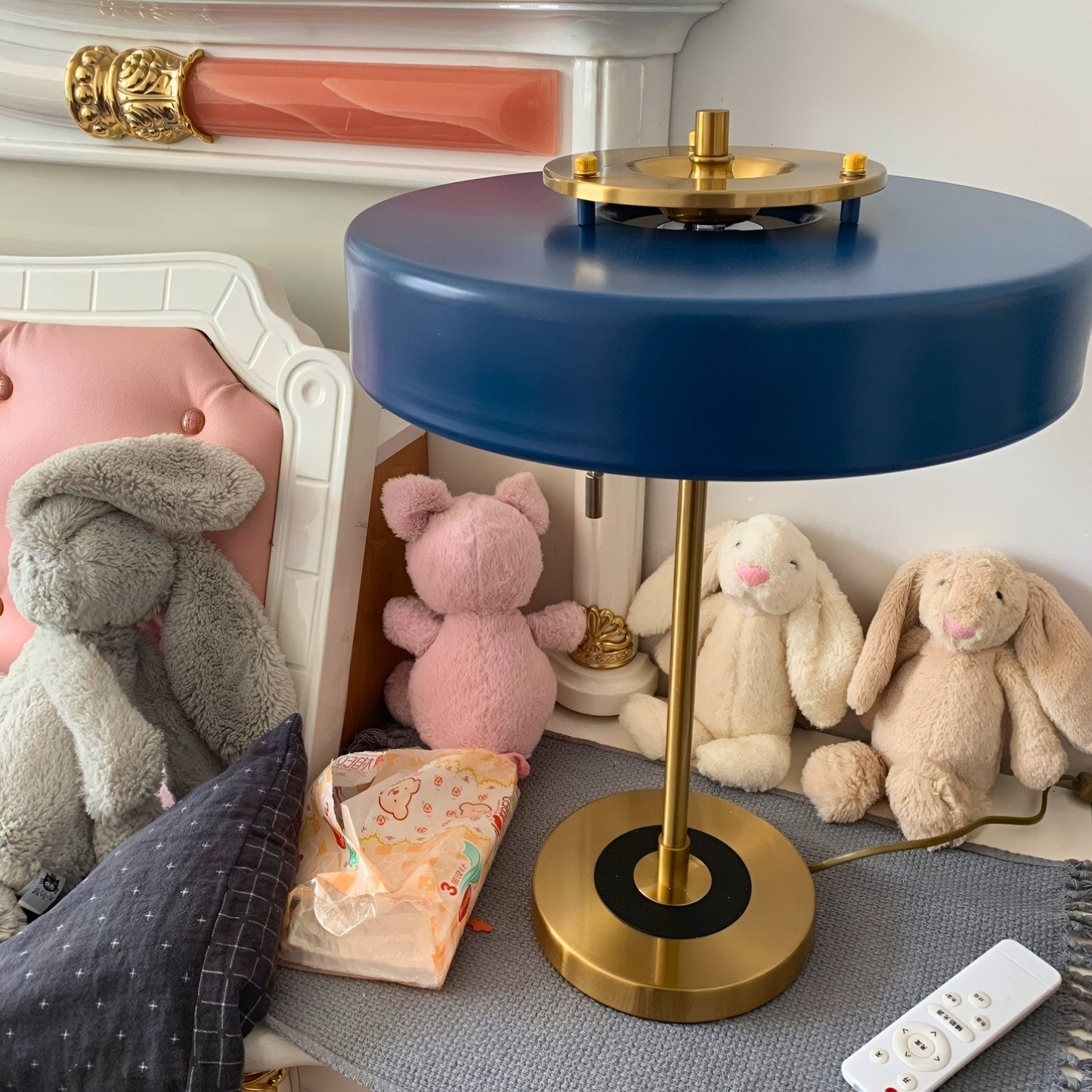 ZAREN Table Lamp - Zeenova