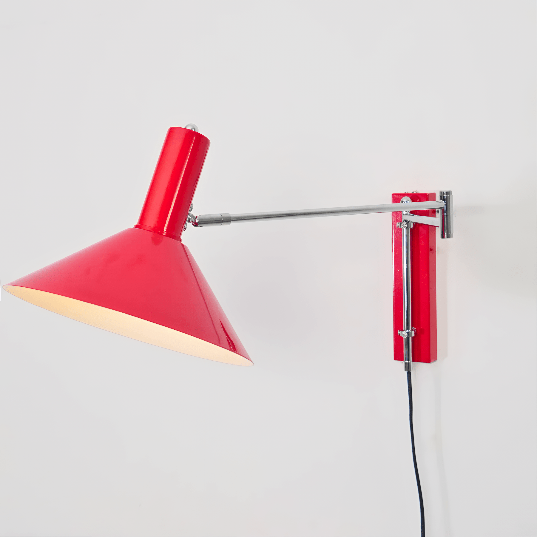 AXIS Plug - in Wall Light - Zeenova