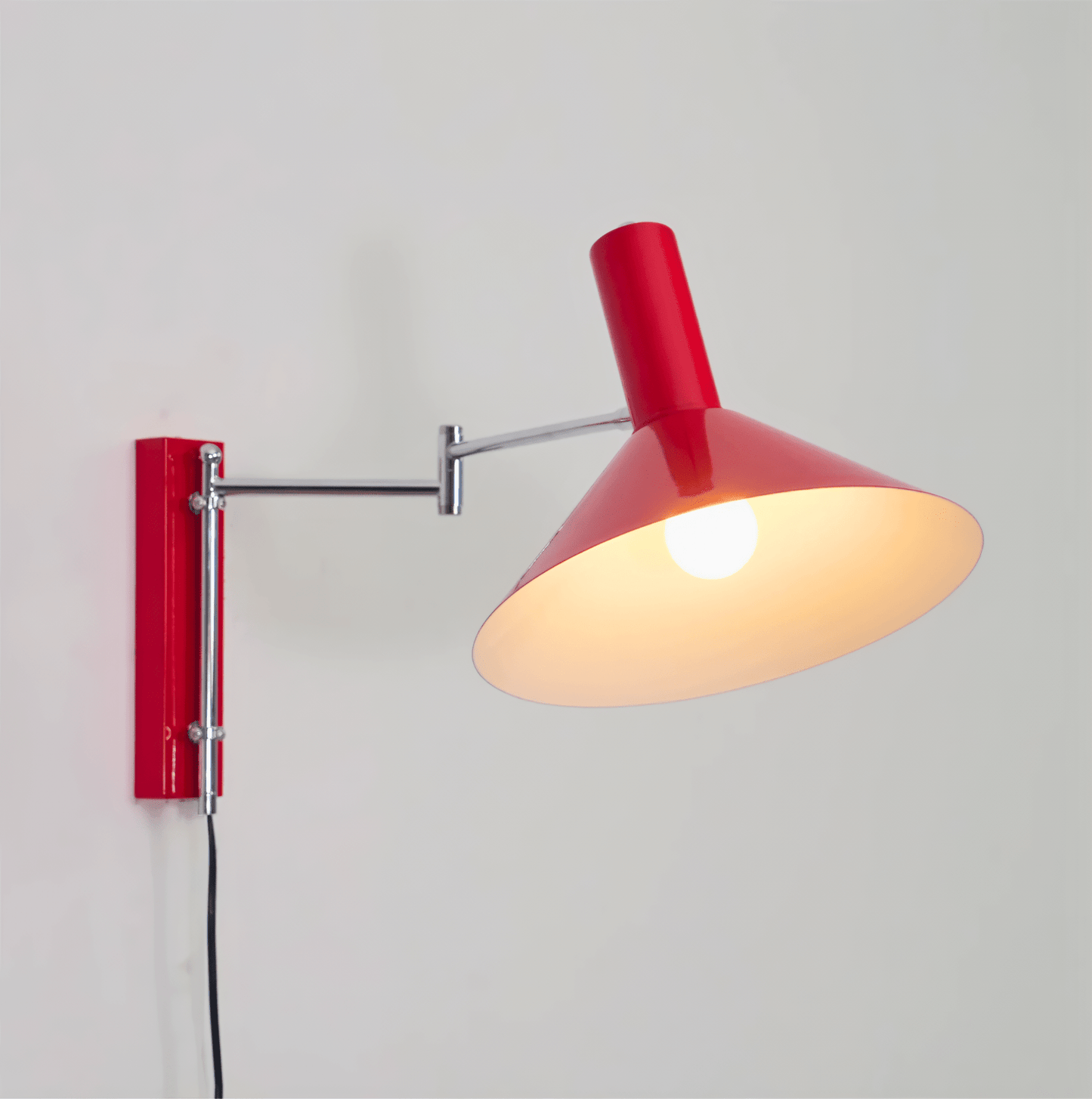 AXIS Plug - in Wall Light - Zeenova
