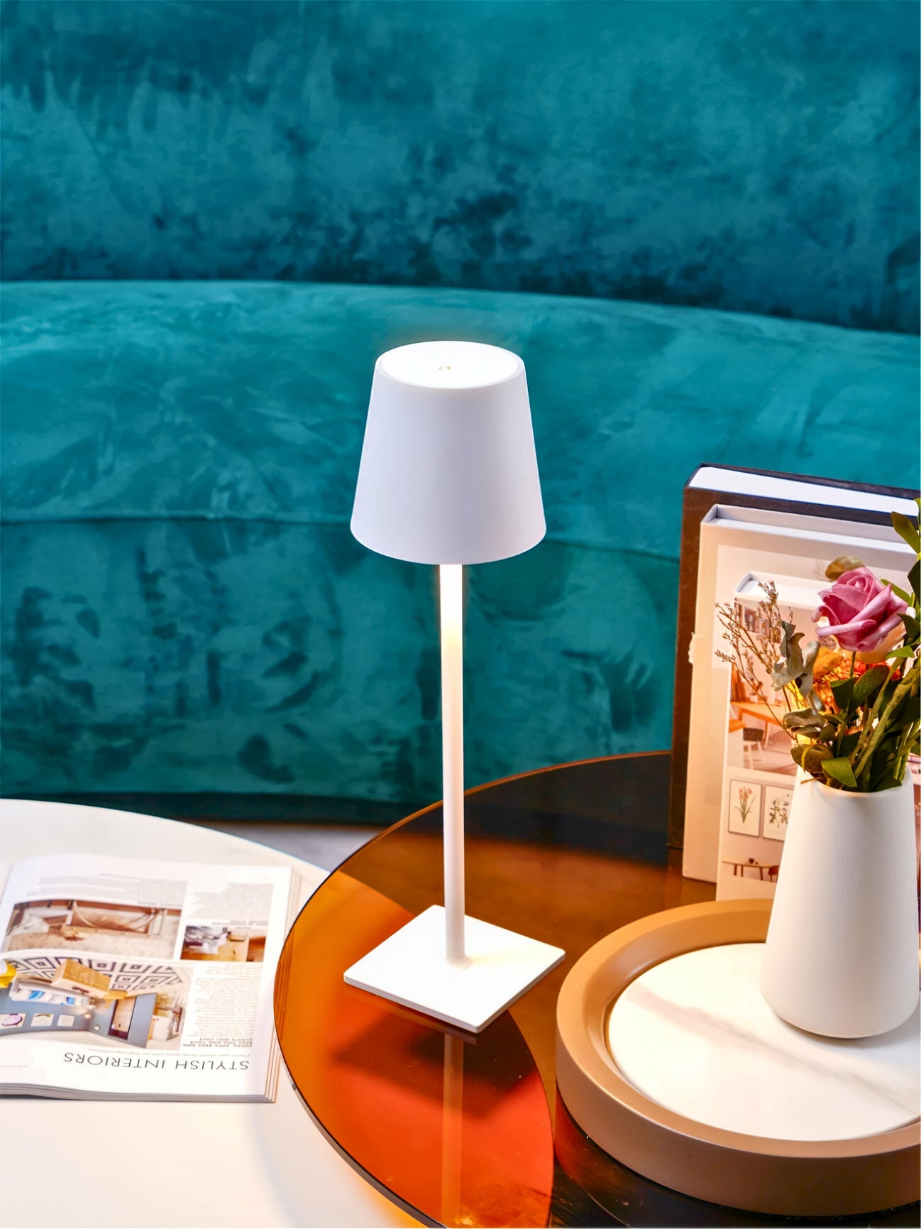 ELO Table Lamp - Zeenova