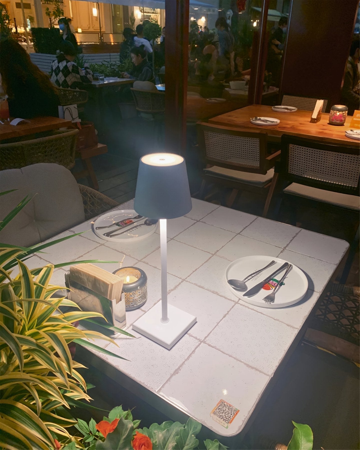 ELO Table Lamp - Zeenova