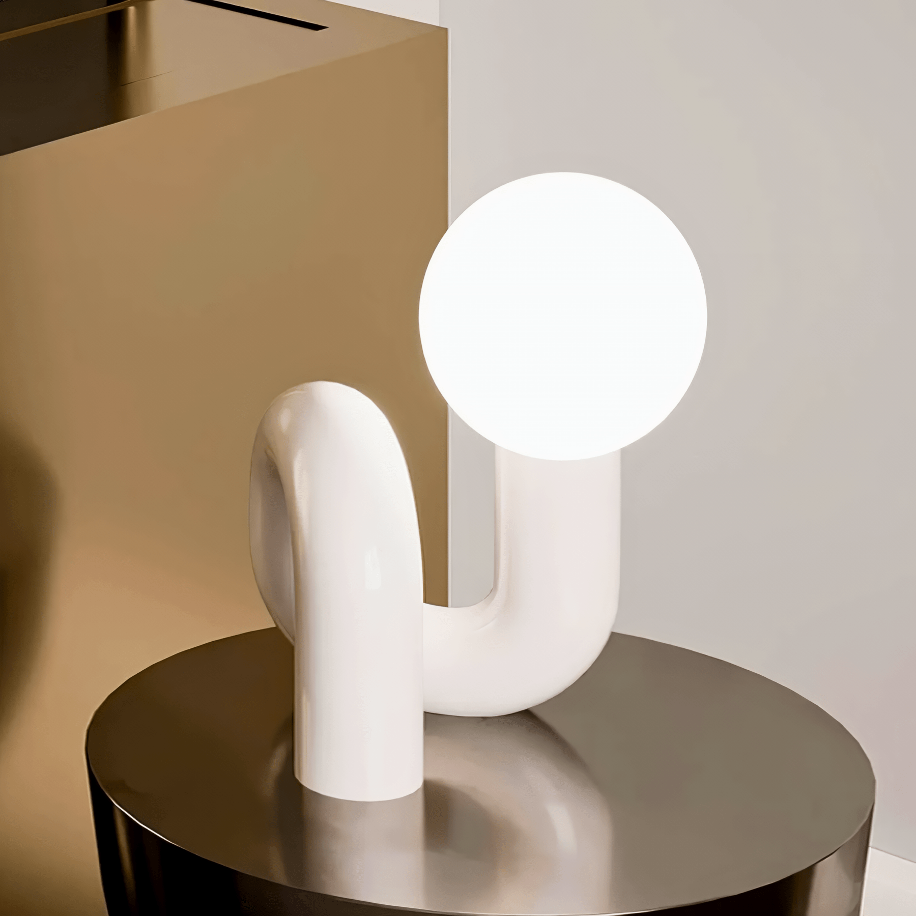LOOPI Table Lamp - Zeenova
