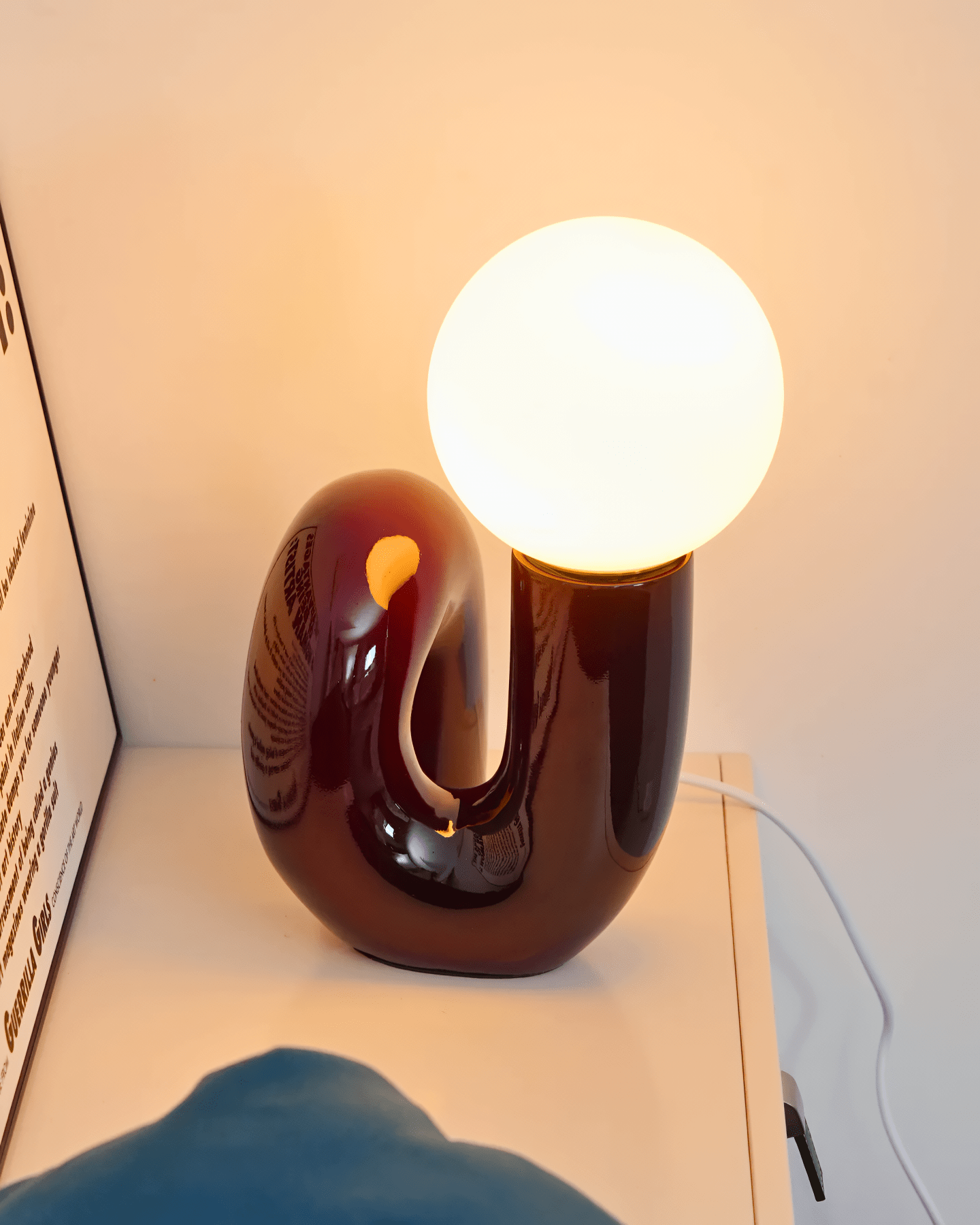 LOOPI Table Lamp - Zeenova