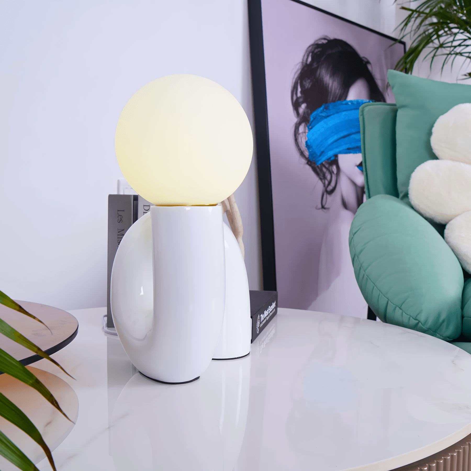 LOOPI Table Lamp - Zeenova