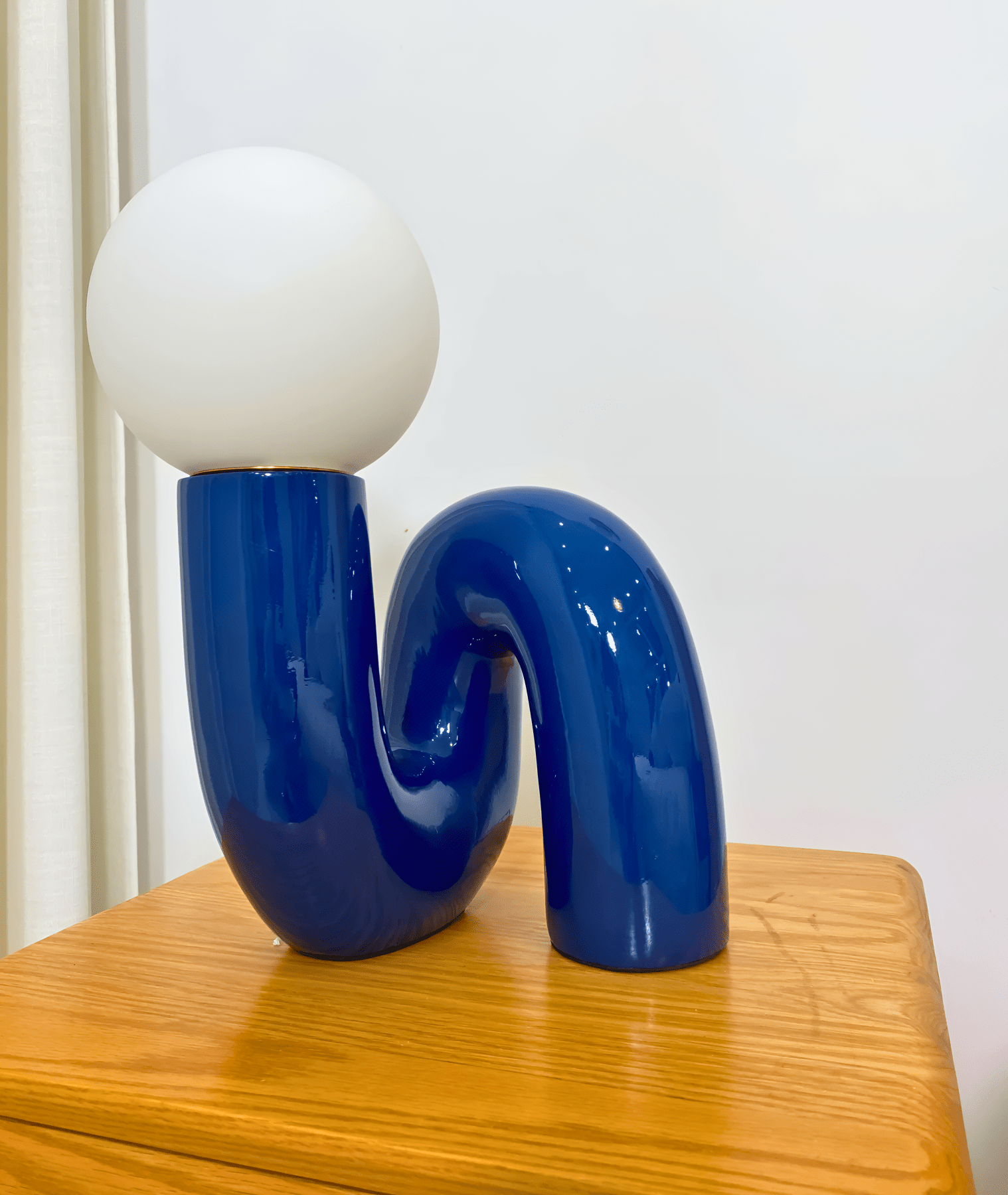 LOOPI Table Lamp - Zeenova