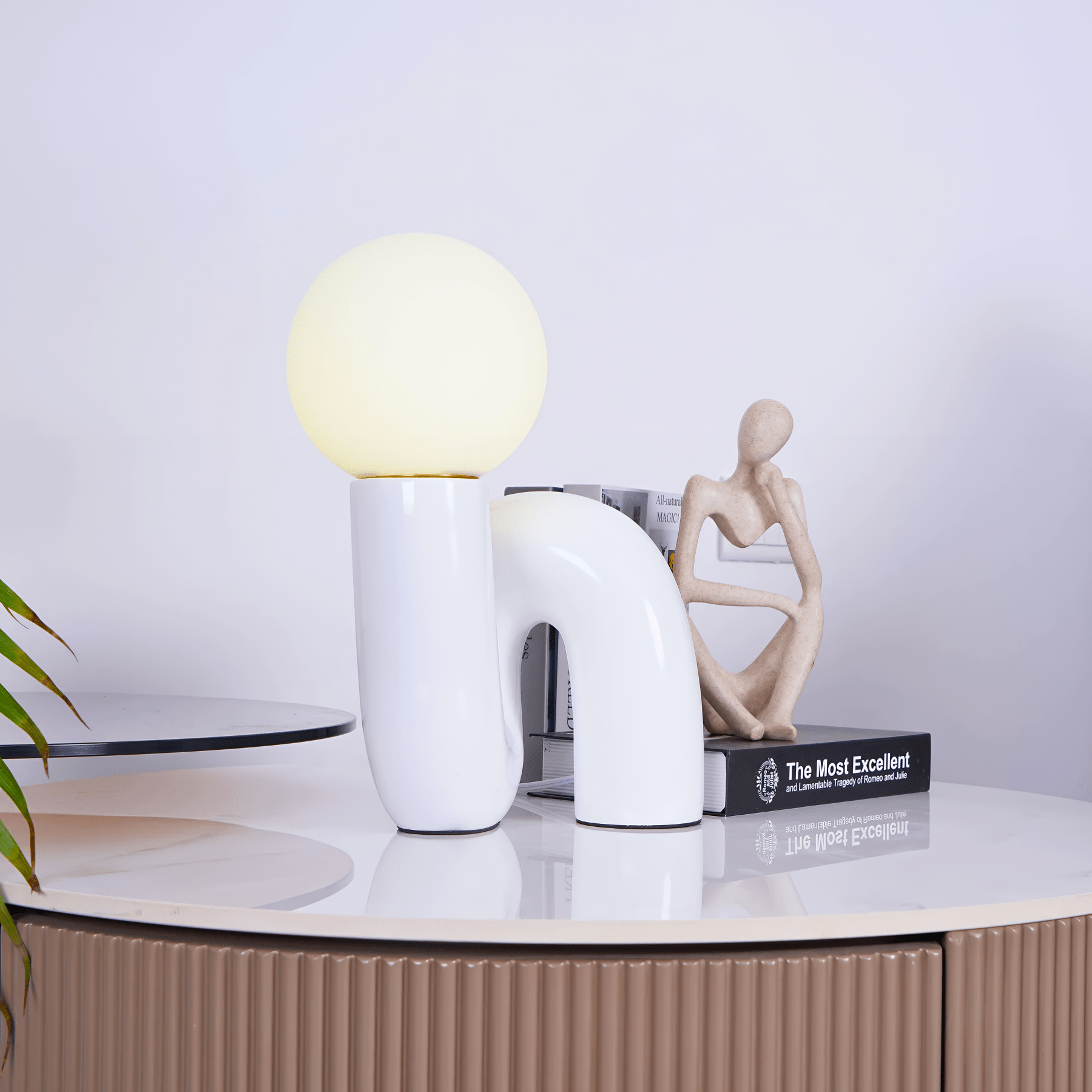 LOOPI Table Lamp - Zeenova