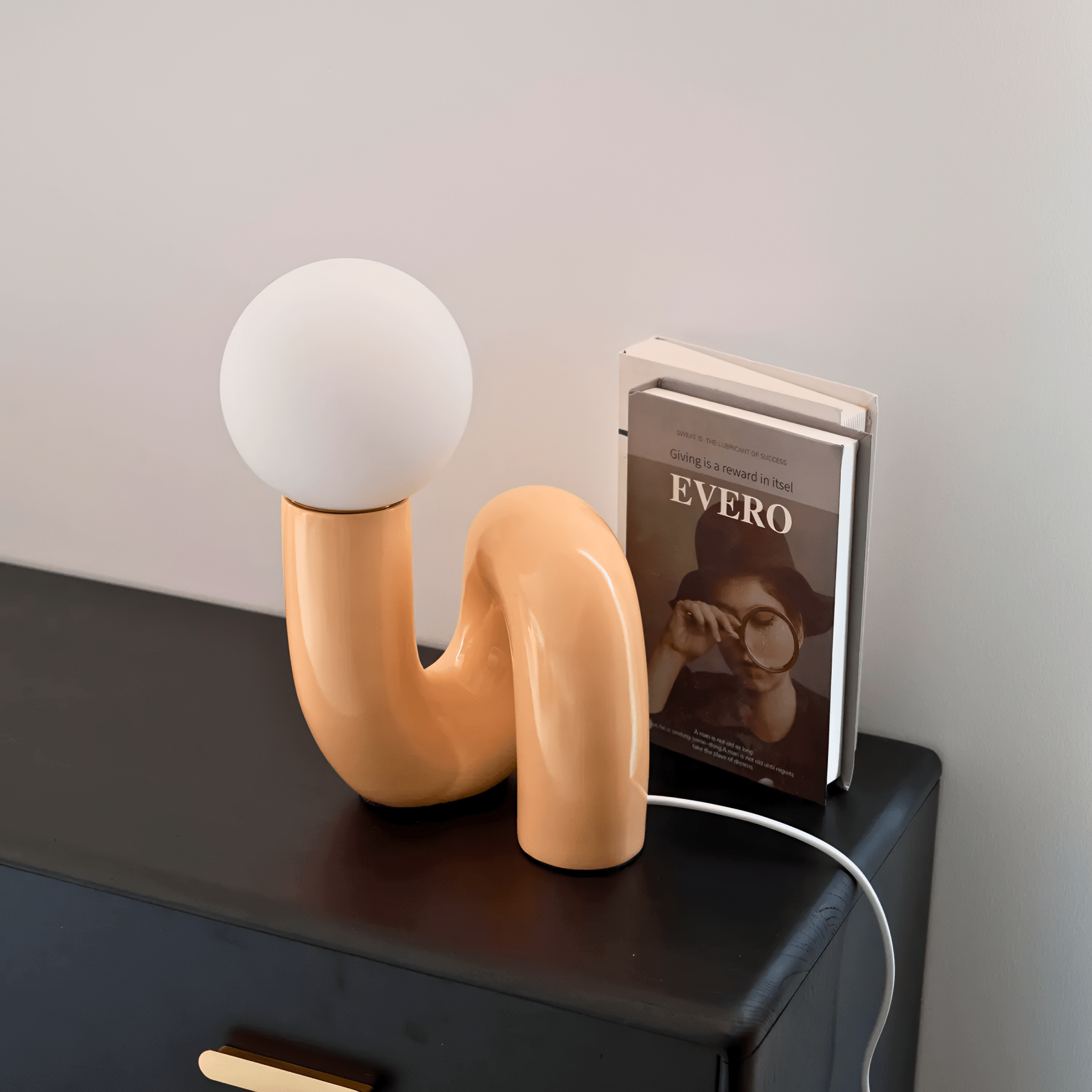 LOOPI Table Lamp - Zeenova