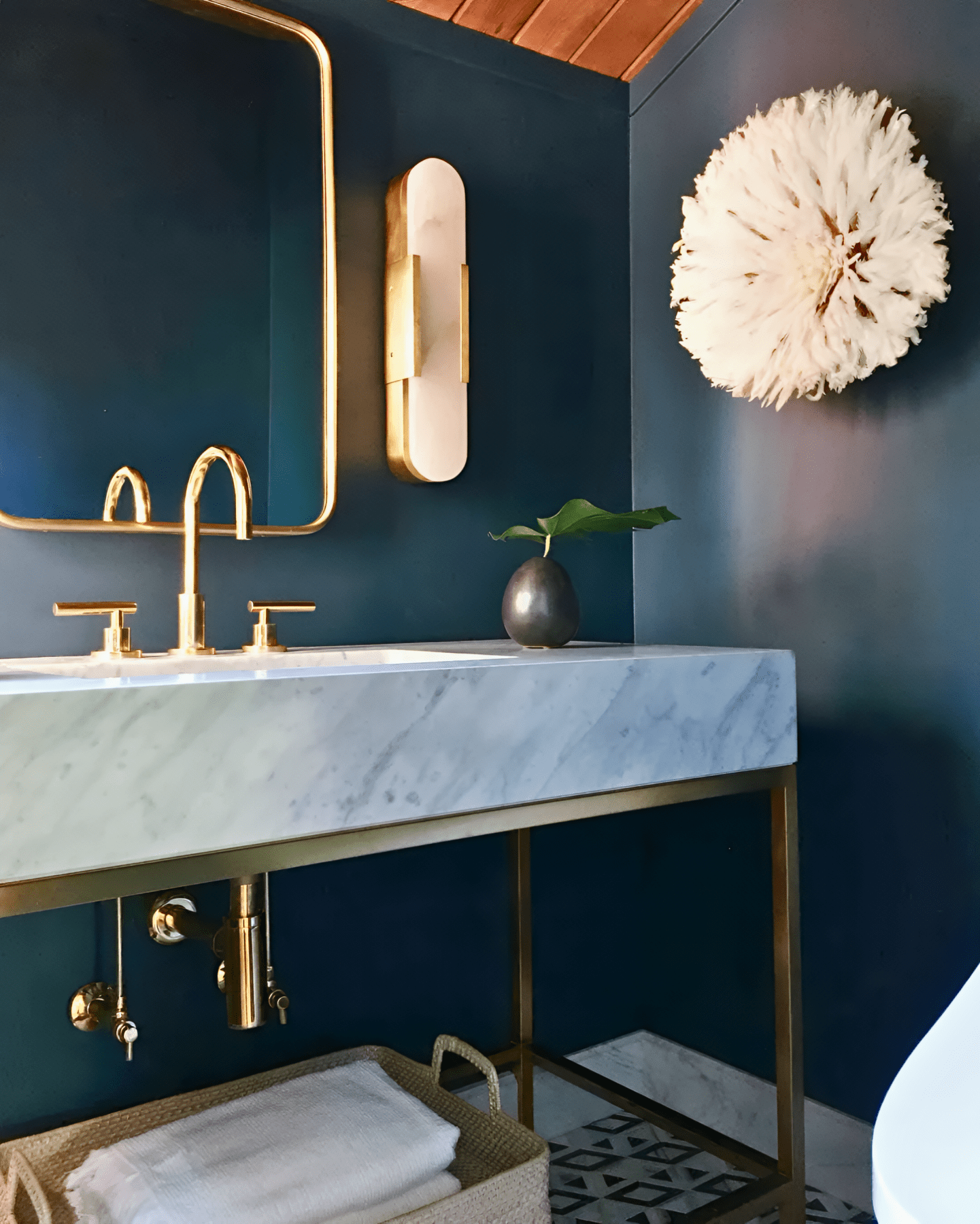 MARLO Wall Sconce - Zeenova