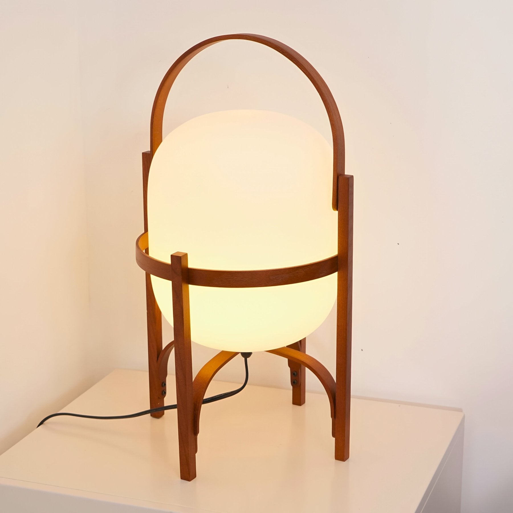 TOMO Table Lamp - Zeenova
