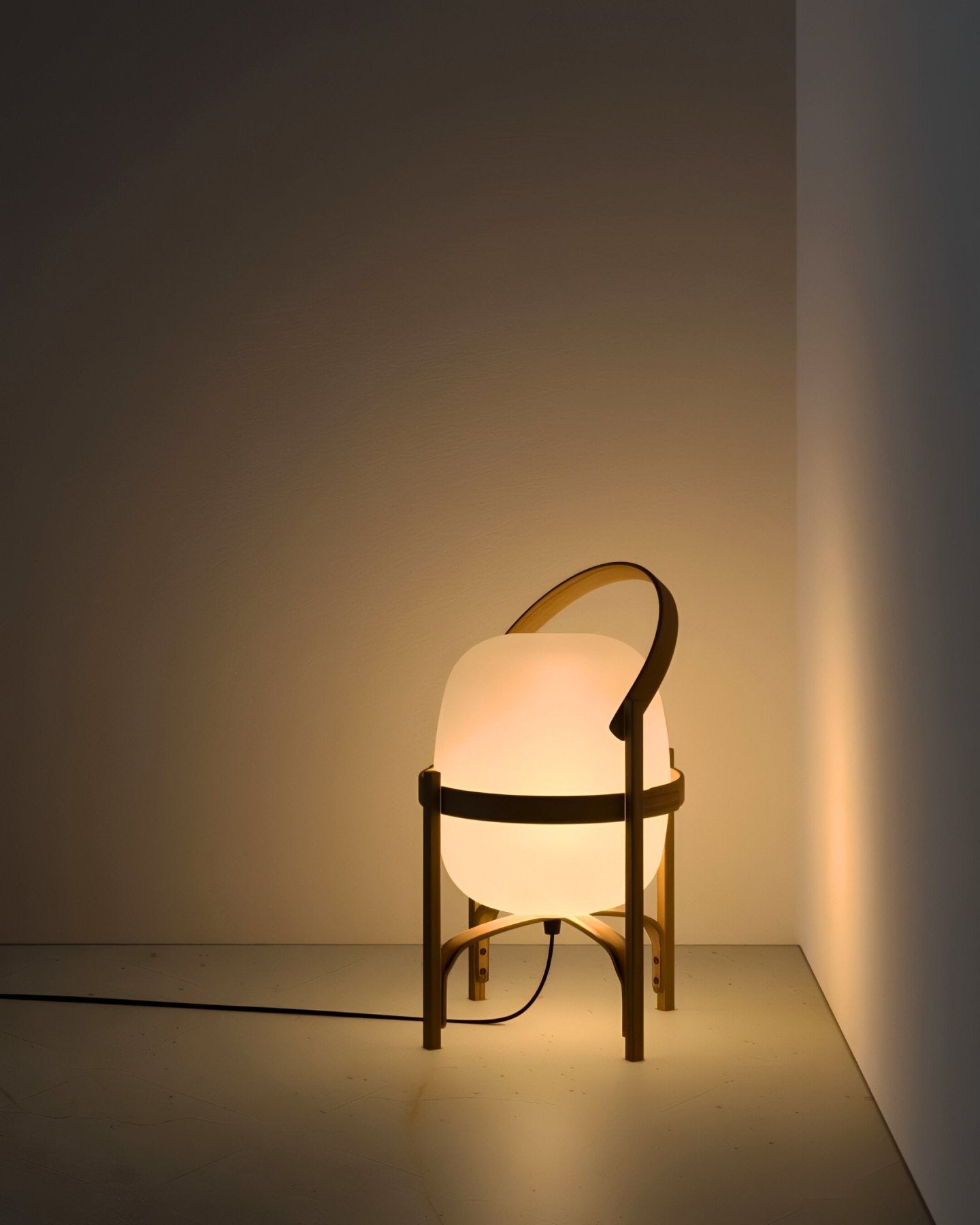 TOMO Table Lamp - Zeenova