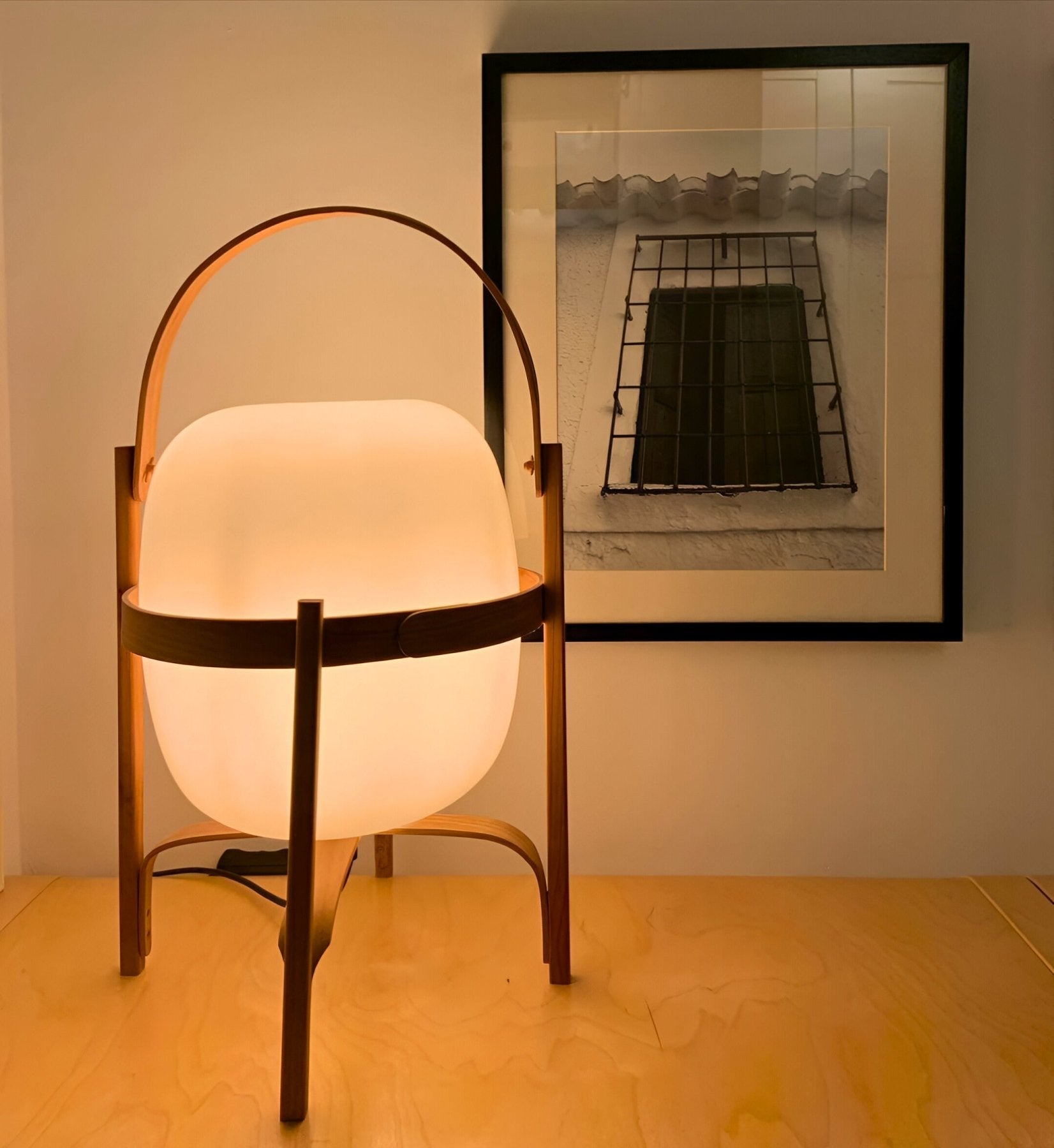 TOMO Table Lamp - Zeenova